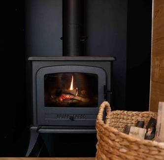 Maneciu Ski Chalet | Căsuța din livadă