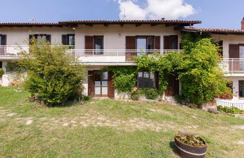 Trezzo Tinella House | C der Forn, the Bread Oven House, in Cascina Bricchetto Langhe, Piedmont- Italy
