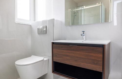 Tal-Ibrag Hotel | C'est La Vie Boutik Swieqi