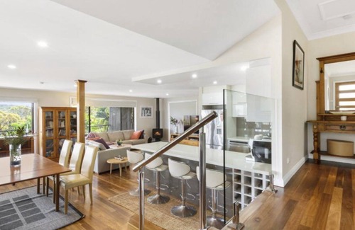 Copacabana House | C'EST LA VIEW | Amazing views, fireplace | Accom Holidays