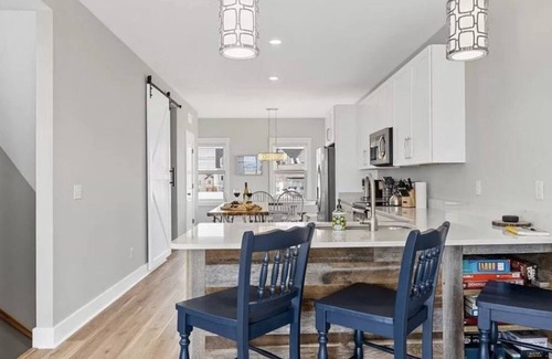 Surf City House | C-Shore Retreat - Great Views, Steps to the sand!