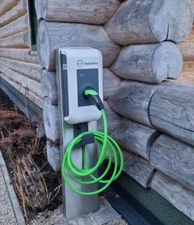 Hallstatt House | C.T.N. Loghouse