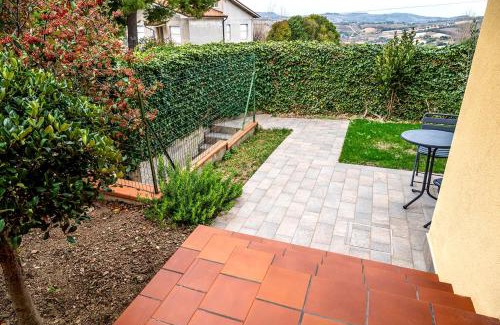 Camerano Apartment | C012 - Camerano, bilocale con doppi servizi e giardino panoramico