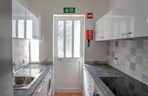 Mato Serrao Ski Chalet | C28 Q.P Amazing house nested in the heart of Carvoeiro!