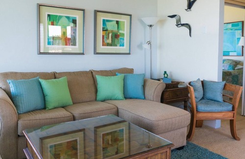 Princeville House | C8: 1 bedroom, top floor, oceanfront