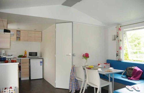 Sainte-Catherine-de-Fierbois House | Camping 5 étoiles - Piscine - ef0ghd