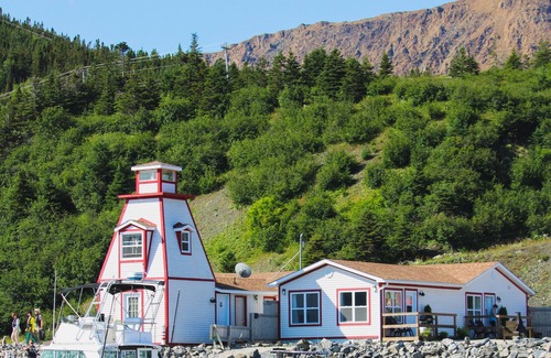 Shoal Brook House | Rare and unique lighthouse in Gros Morne National Park