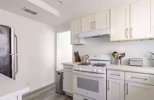 Azusa House | CA5 House Cozy 3BR in Azusa