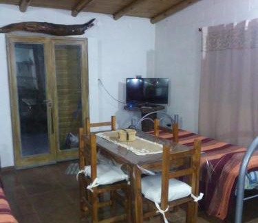 Trapiche Apartment | Cabaña en el lago