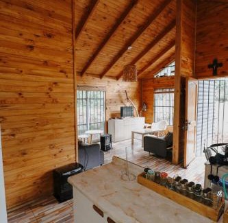 Pinto House | Cabaña en Los Lleuques, termas de Chillán