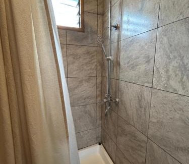 San Antonio de Areco Ski Chalet | Cabaña La flor Azul