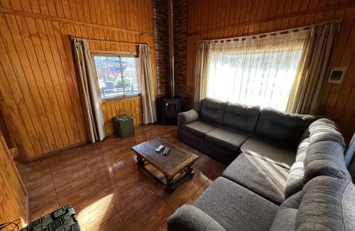 Pinto House | Cabaña para 6 personas camino a Termas de Chillán