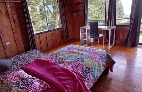 Fraijanes House | Cabaña Rústica en Poás