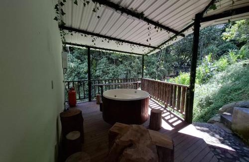 Barbosa Cabin | Cabaña sol wifi jacuzzi charcos parking