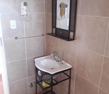 Carpinteria House | Cabaña Sombra Lunar en Cabañas Encuentro