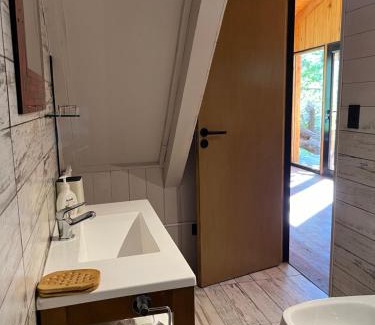 Lolog Bed & Breakfast | Cabaña Sukha