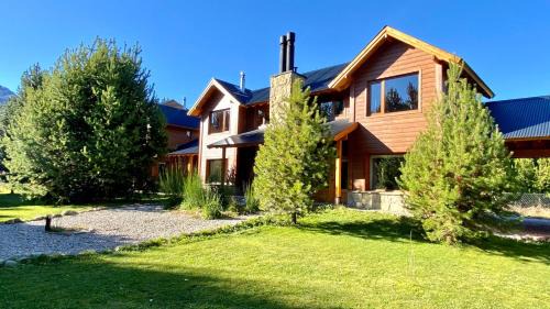 Meliquina Ski Chalet | Cabañas El Montañes