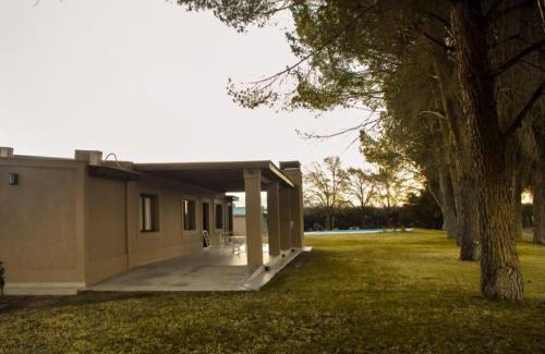 Cuyo Cabin | Cabañas Entre Hileras