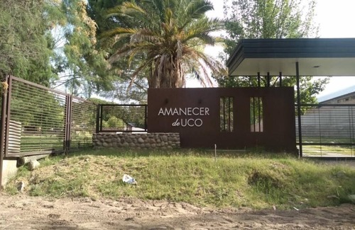 San Carlos Cottage | Cabañas familiares, pileta y parque tranquilo. En San Carlos, Mendoza, Argentina