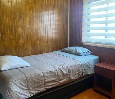 Hornopiren National Park House | Cabañas vista al río