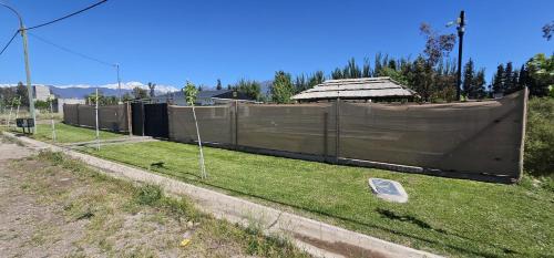 Las Compuertas House | Cabañas Willy verde con pileta climatizada y parque en Mendoza