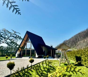 Nanesti Ski Chalet | Cabana Ana Barsana