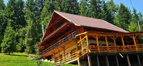 Arieseni Ski Chalet | Cabana Cota 1000 Arieseni