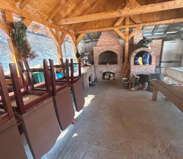 Perisani Other | Cabana de vis și pescuit