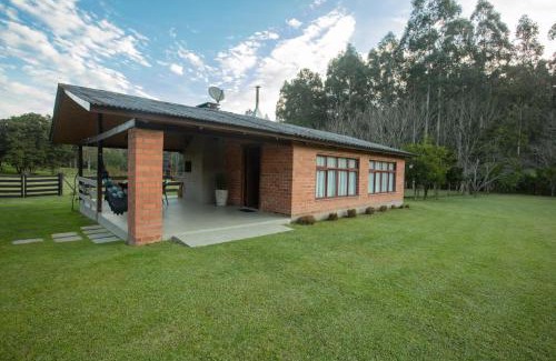 Farroupilha House | Cabana no Campo Caminho do Salto Ventoso
