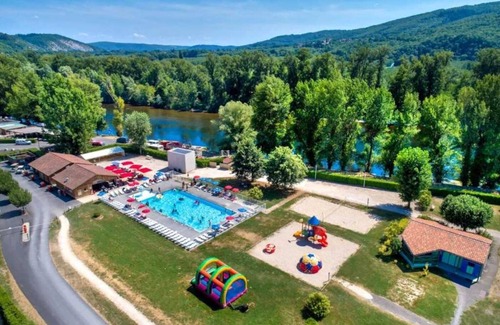Souillac Cabin | Cabane 4 étoiles - Piscine - ccbbgeg