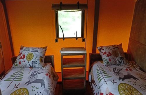 Cerans-Foulletourte House | Cabane Trappeur Lodge avec Jacuzzi et Ferme Pédagogique - FR-1-410-458