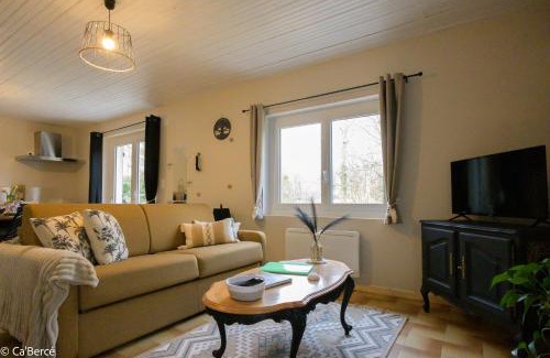 Thoire-sur-Dinan House | Cabercé Thoiré