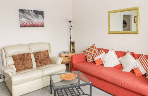 Tenby Cottage | Cabin ∙ 1 bedroom ∙ 2 guests