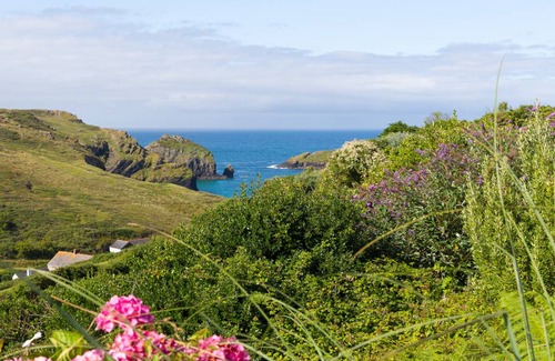 Mullion Cottage | Cabin ∙ 2 bedrooms ∙ 4 guests