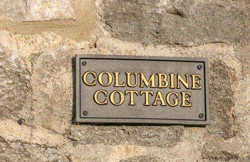 Hope Valley Cottage | Cabin ∙ 2 bedrooms ∙ 8 guests