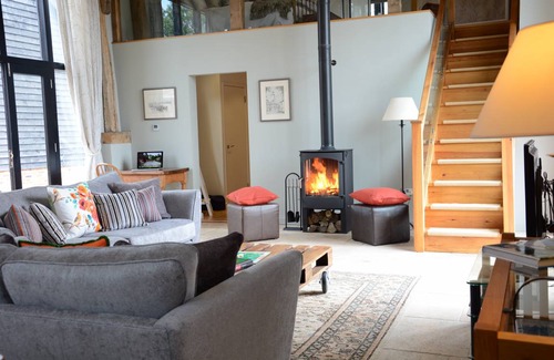 Saxmundham Cottage | Cabin ∙ 2 bedrooms ∙ 4 guests