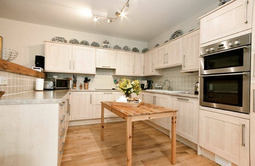 Dunstan Cottage | Cabin ∙ 3 bedrooms ∙ 7 guests