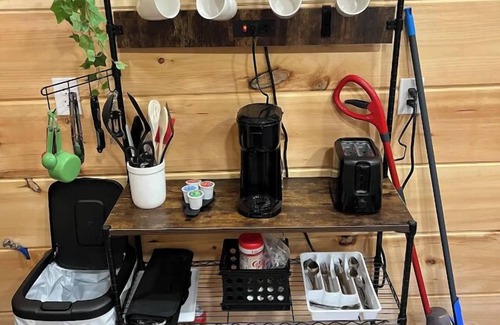 Joelton Cabin | Cabin 3 @ Jones Farm Venue and Cabins