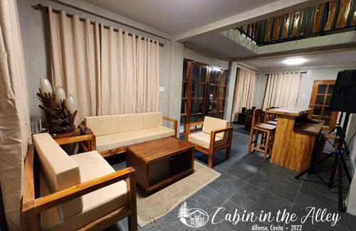 Alfonso Villa | Cabin in the Alley