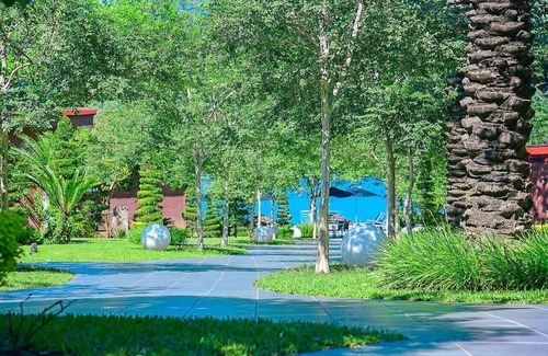 La Laguna Cabin | Cabin in the Middle of the Forest and Lake - Pool