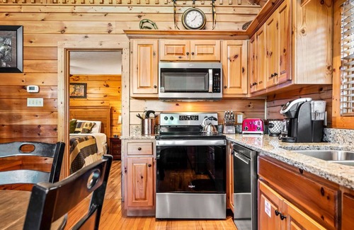 Black Bear Falls Cabin | Cabin Life, it’s where memories are made. Sleeps 4