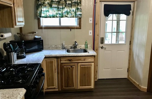 Lenox Cabin | Cabin with Pond on 6 Private Acres -1.5 miles from Montauk Park, Near Salem