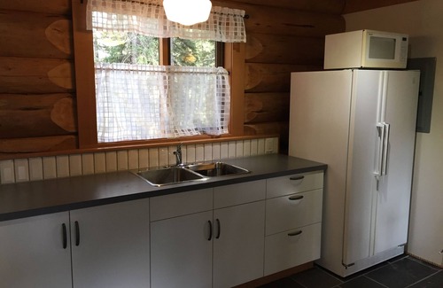Nordegg Cabin | Cabin1 - A beautiful log cabin in the heart of the Canadian Rocky Mountains