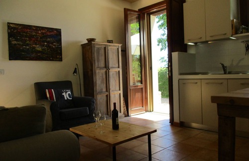 Sarsina Apartment | Cabraldi Apartment Magnolia With Pool And Panoramic View. No children.