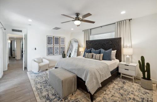 New Papago Parkway House | Cactus Bloom Villa - Spacious 5BR near Old Town Scottsdale with Private Pool