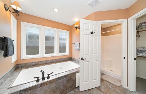 Manzanita House | Caddy Corner MCA#1122