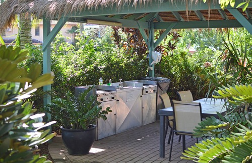 Holloways Beach Apartment | Cairns Beach Resort