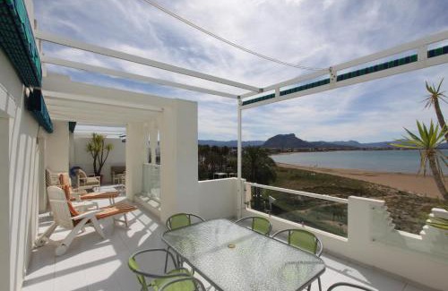 Denia Apartment | Cala de Oro atico en 1º línea con vistas by costablancarent
