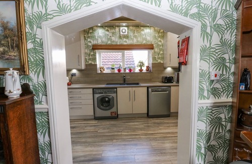 Doncaster Cottage | CALL A MIA, family friendly, with open fire in Conisbrough