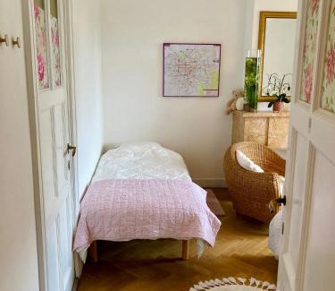 Ukkel House | Calm, green & birdsong near the city center